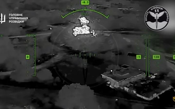 В августе ГУР уничтожили в оккупированном Крыму две российские пусковые установки ЗРК С-400 "Триумф" и антенну управления дронами