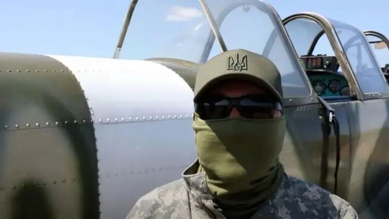Украинцы сбивают дроны, в том числе на "Як-52". Скриншот WSJ