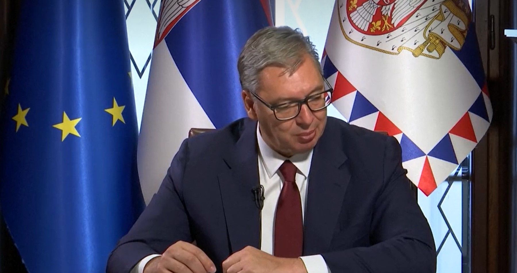 Учитель распустил парламент Сербии, объявил выборы, скриншот с видео Учитель распустил парламент Сербии, объявил выборы, скриншот с видео