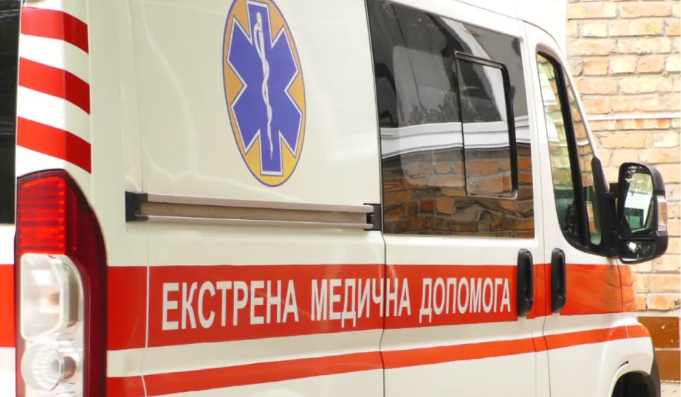Мужчину, которого атаковал российский дрон, госпитализировали Скорая помощь Украина Херсонщина