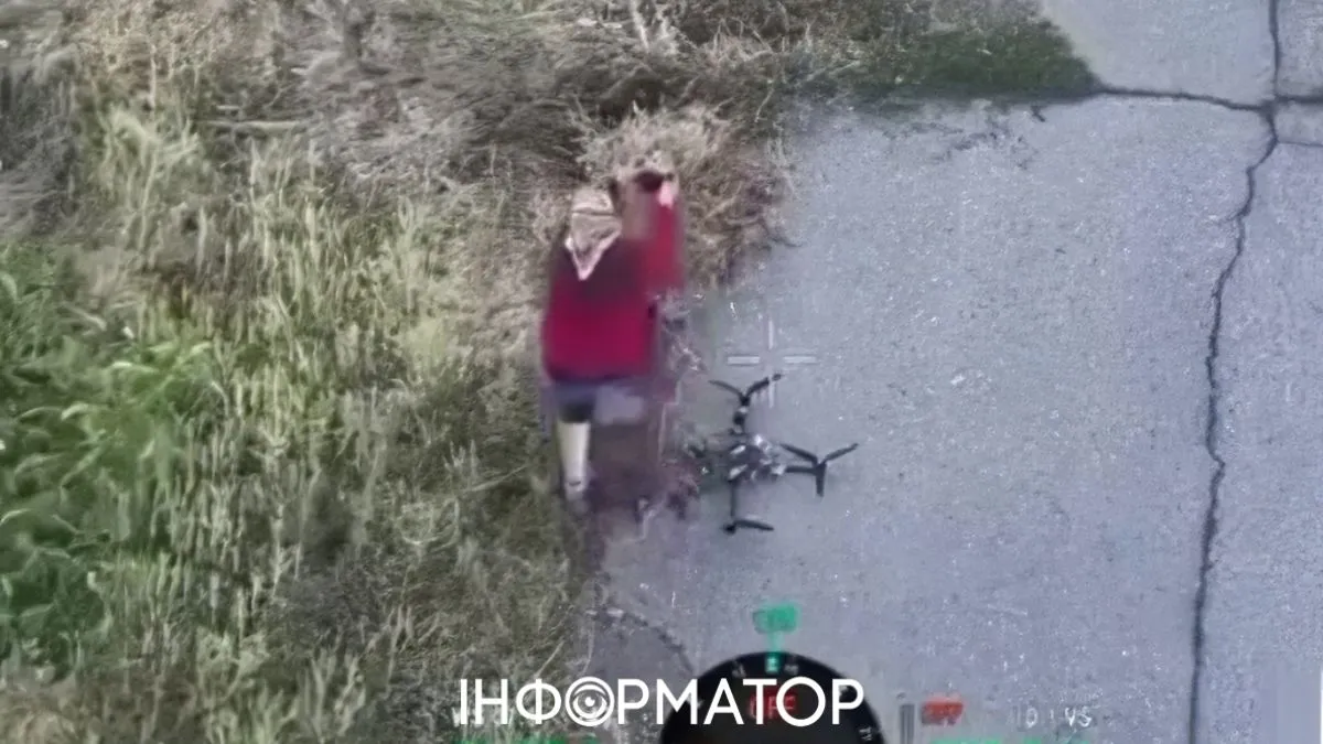 Українська бабуся стала місцевою зіркою після того, як знешкодила російського дрона-ждуна