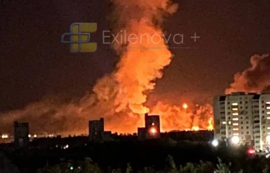 Пожежа на Саратовському НПЗ після атаки дронів. Фото: 