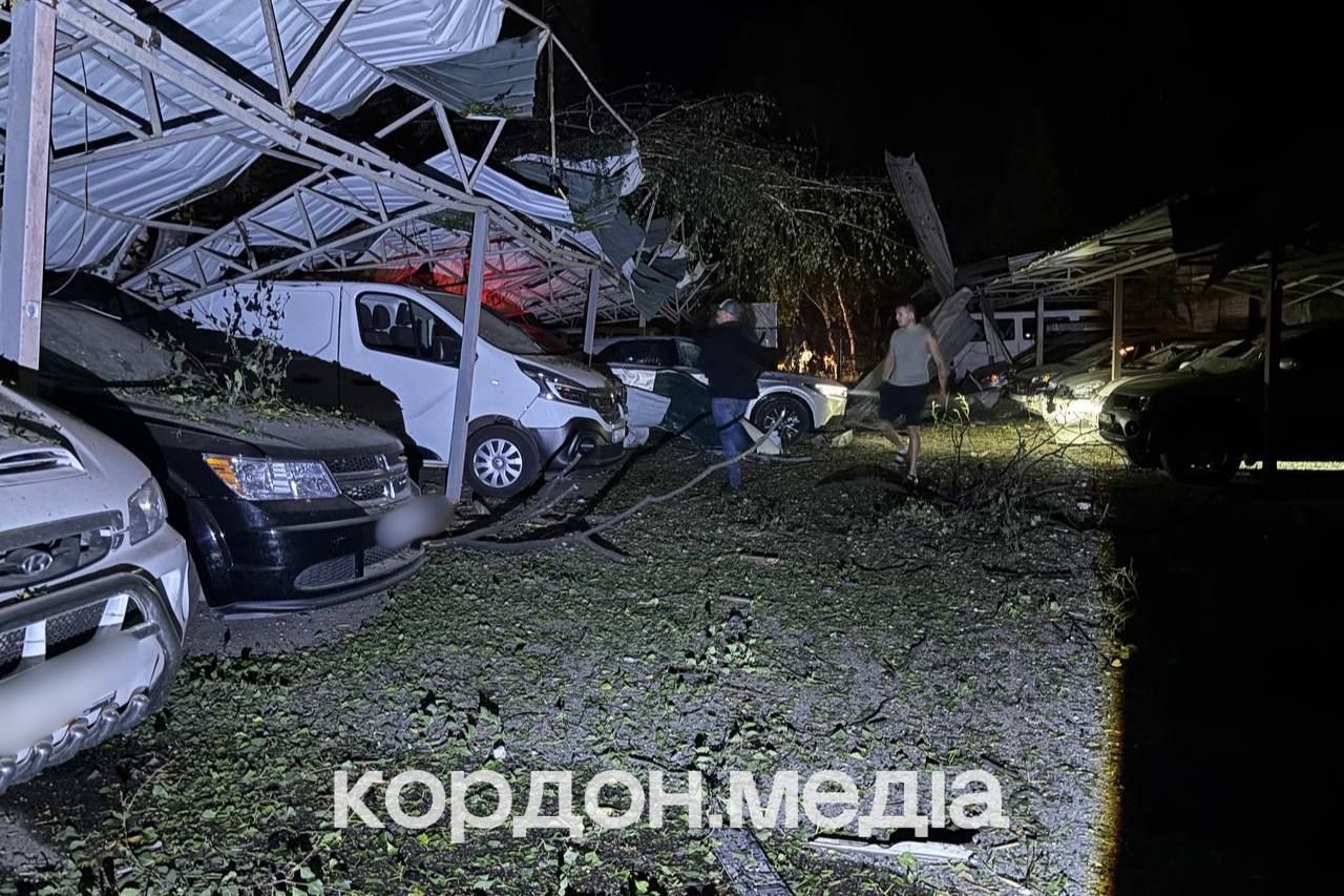 Фото: Граница.медиа В Сумах авиаудар КАБами повредил четыре многоэтажки, есть 1