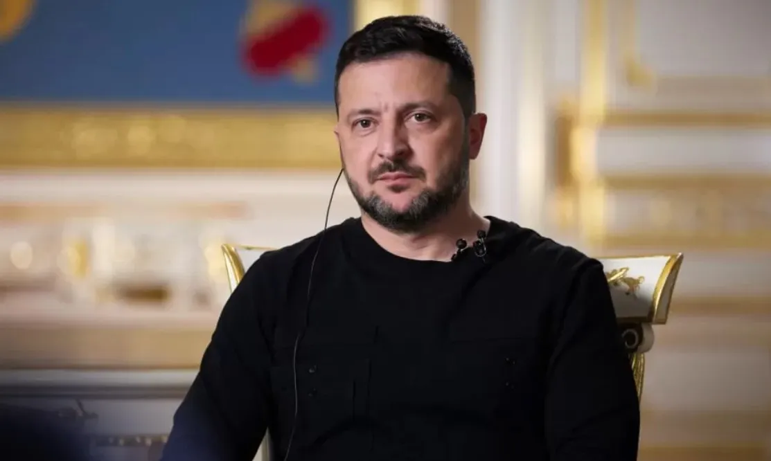 Зеленский заявил о готовности Украины к трехсторонней встрече Зеленский заявил о готовности Украины к трехсторонней встрече