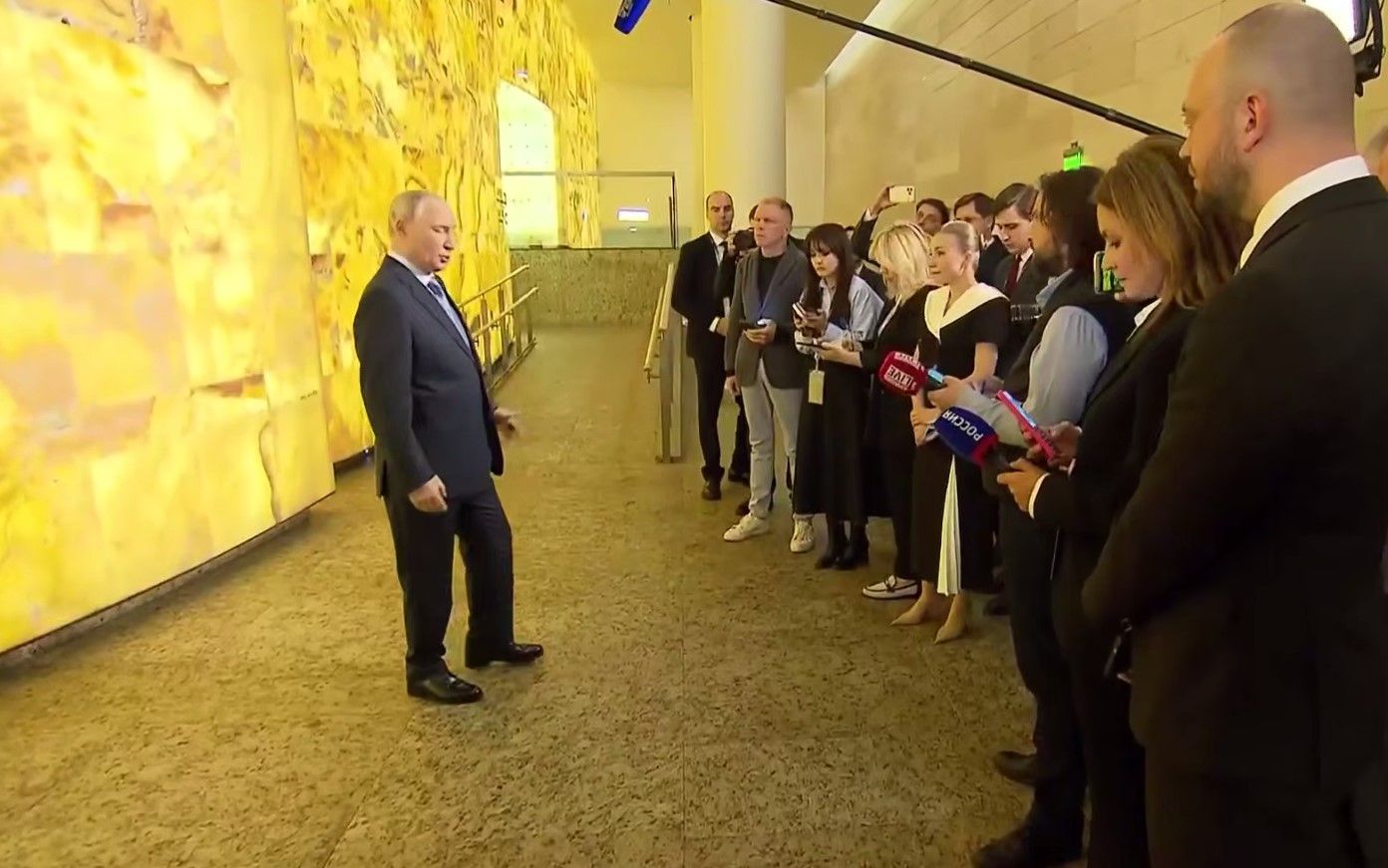 Путин прокомментировал переговоры с Киевом, скриншот с видео Путин прокомментировал переговоры с Киевом, скриншот с видео