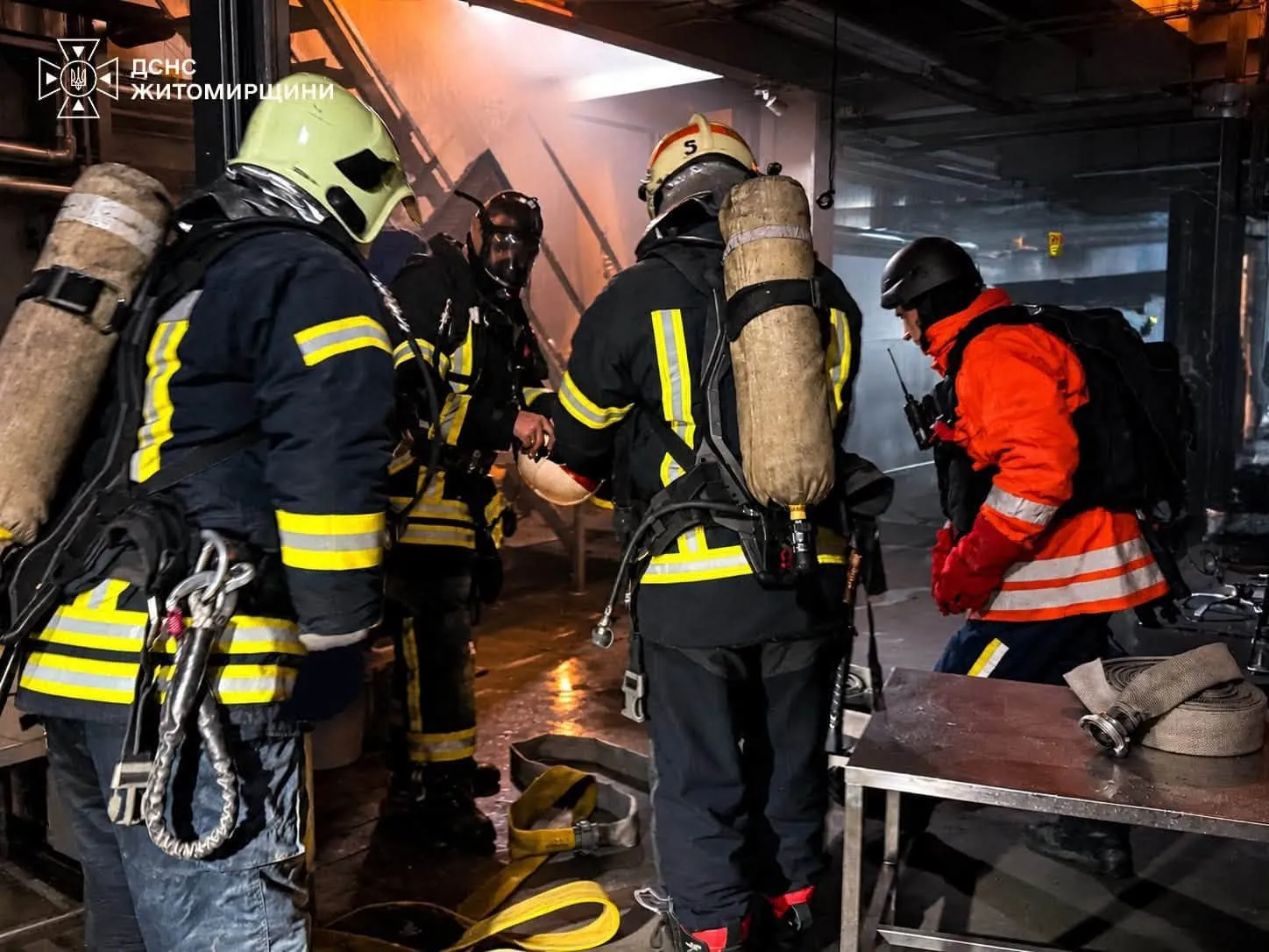 На месте удара возник пожар Пожар