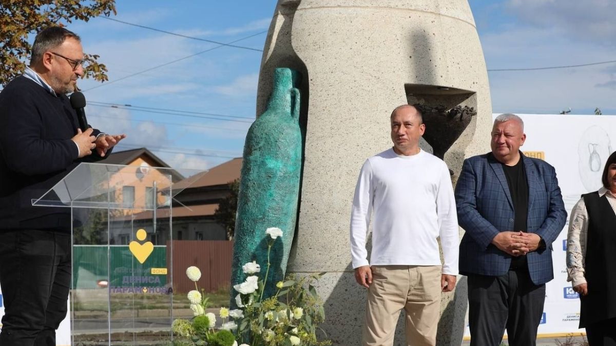 В Україні відкрили унікальний Фонтан Сковороди, створений за ініціативи мецената Дениса Парамонова