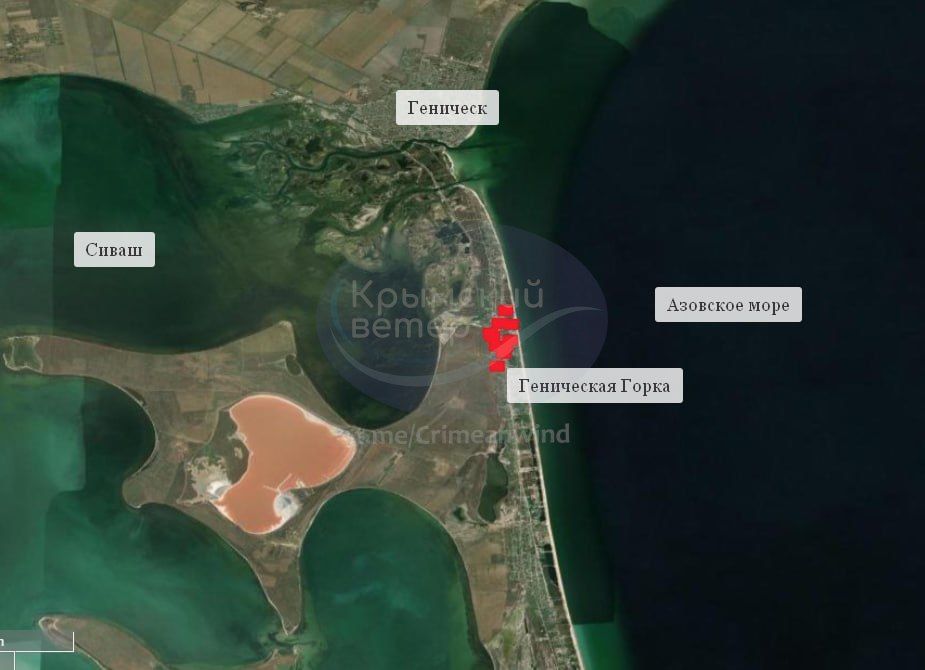 На Арабатской стрелке бушуют пожары - спутники показали возгорание у мест обитания военных РФ и ФСБ 2