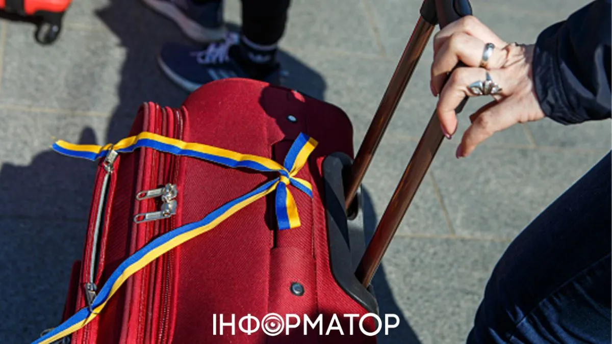 Виплати для ВПО зупинили без пояснень - куди звертатися