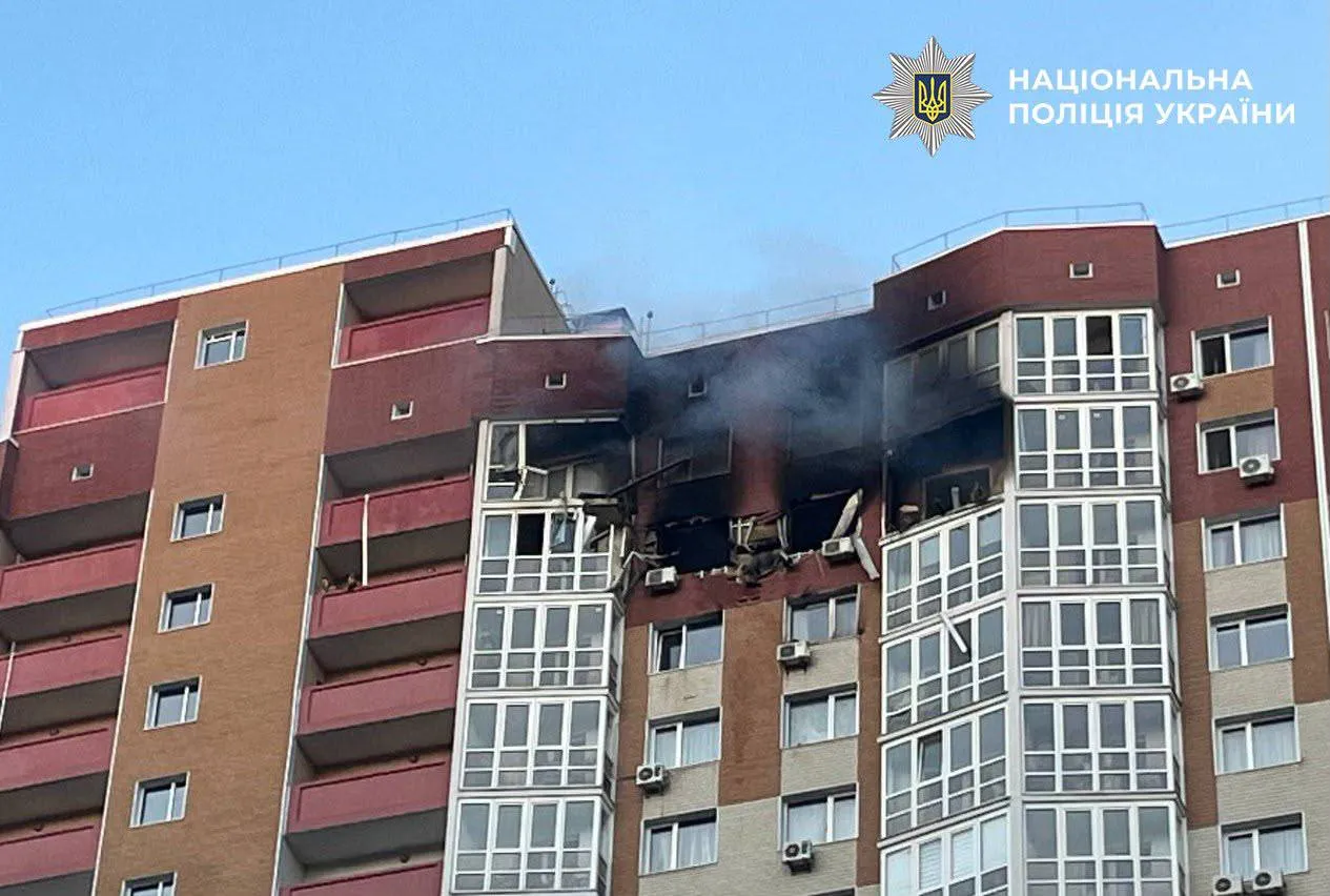 Понад 100 дронів по Україні - президент розповів про наслідки атаки 2 жовтня та закликав партнерів перекрити Росії компоненти для дронів 2