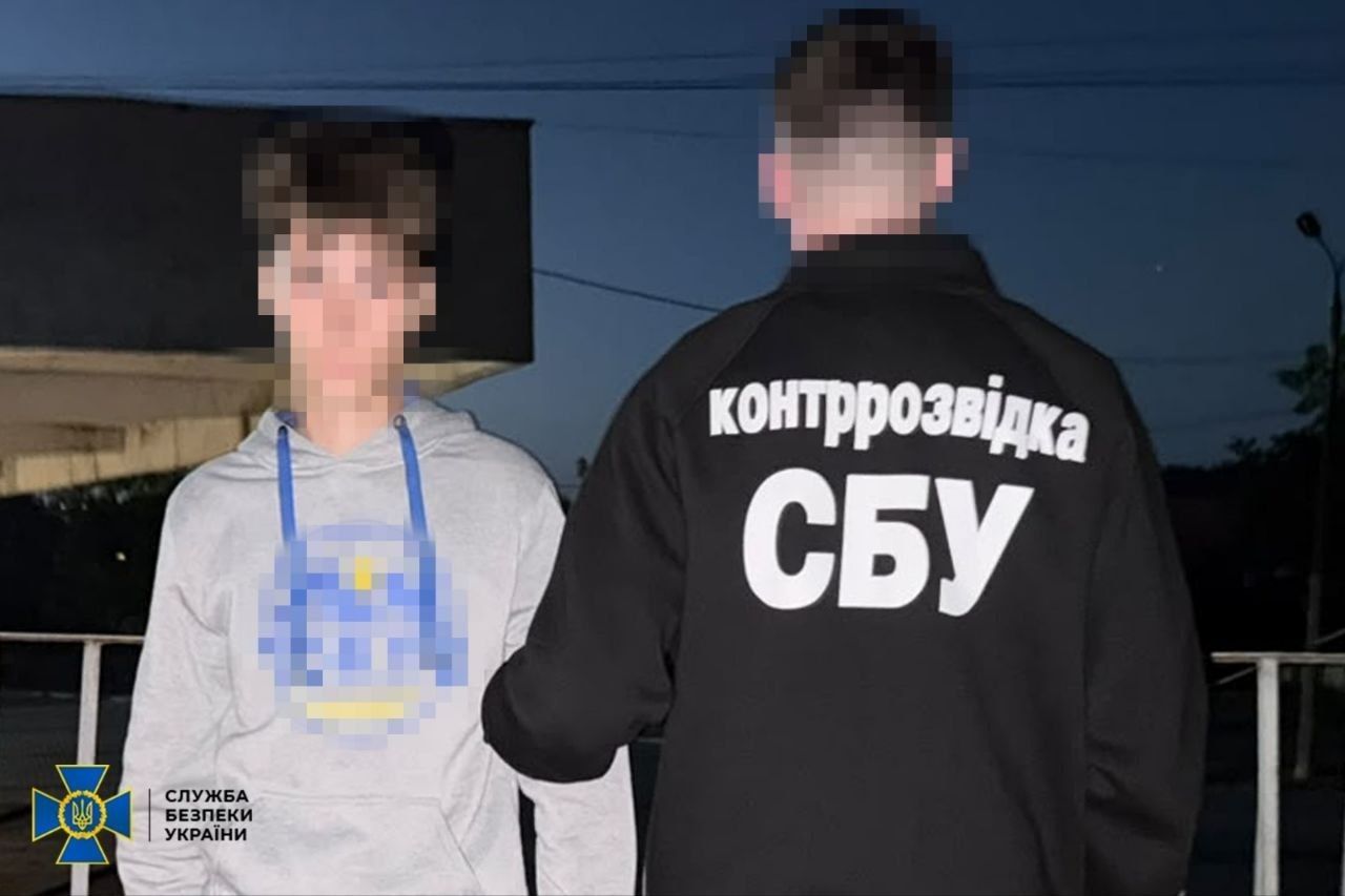 СБУ разоблачила несовершеннолетнего, который по заказу России изготовил самодельную бомбу для теракта в Хмельницком