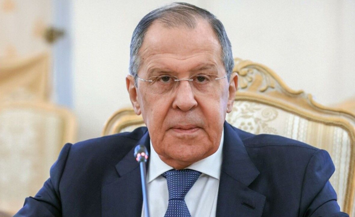 Лавров Лавров