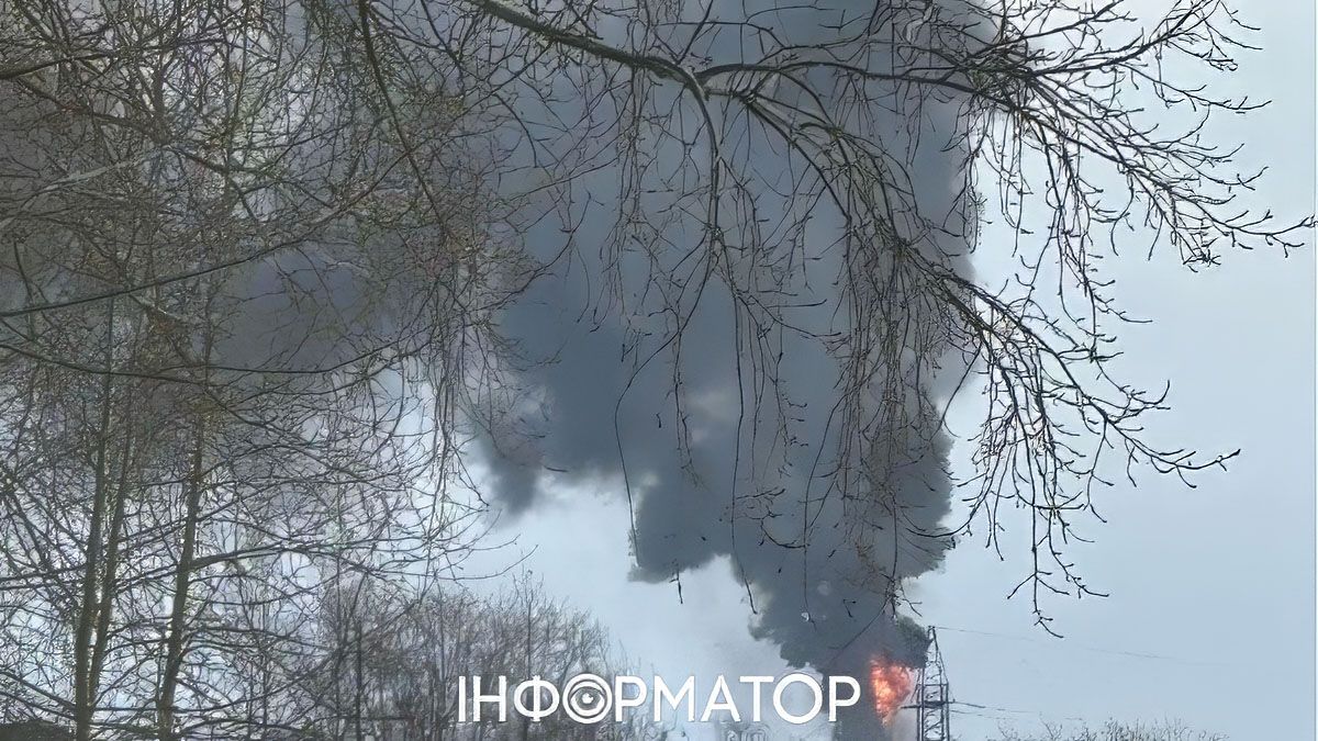 В Ухте сообщили об атаке на НПЗ ЛУКОЙЛа - в сети появились видео с задымлением