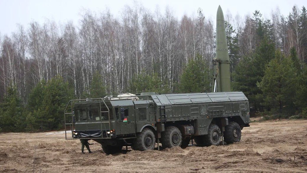 Самохідна пускова установка ОТРК "Іскандер-М" ЗС РБ. Фото: Міноборони Білорусі Самохідна пускова установка ОТРК "Іскандер-М" ЗС РБ. Фото: Міноборони Білорусі