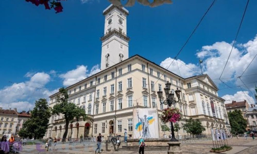 Львівська міська рада вирішила вшанувати УПА, що викликало обурення у Польщі Львівська міська рада вирішила вшанувати УПА, що викликало обурення у Польщі
