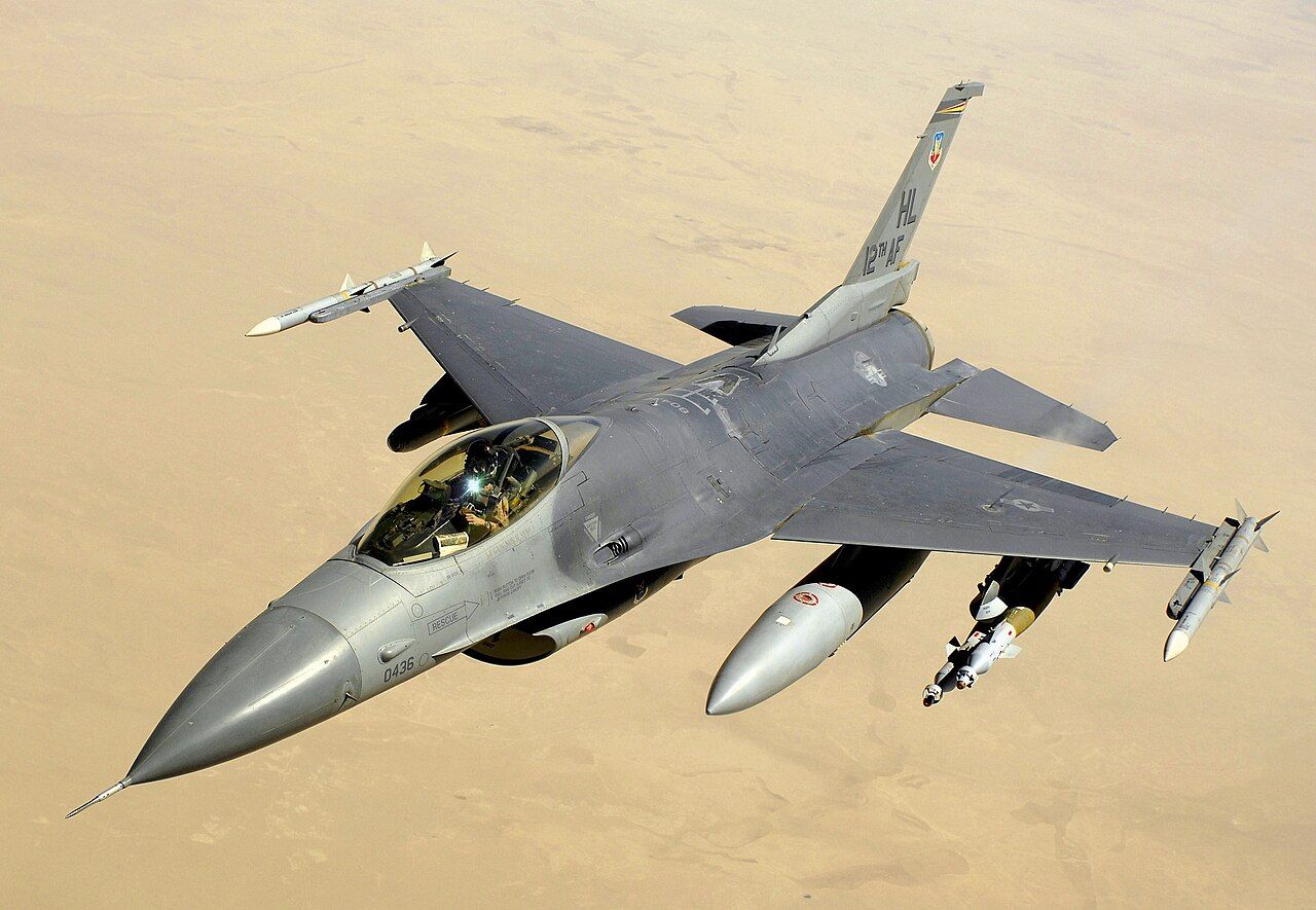 Lockheed Martin обдумывает специальную версию F-16 для Украины