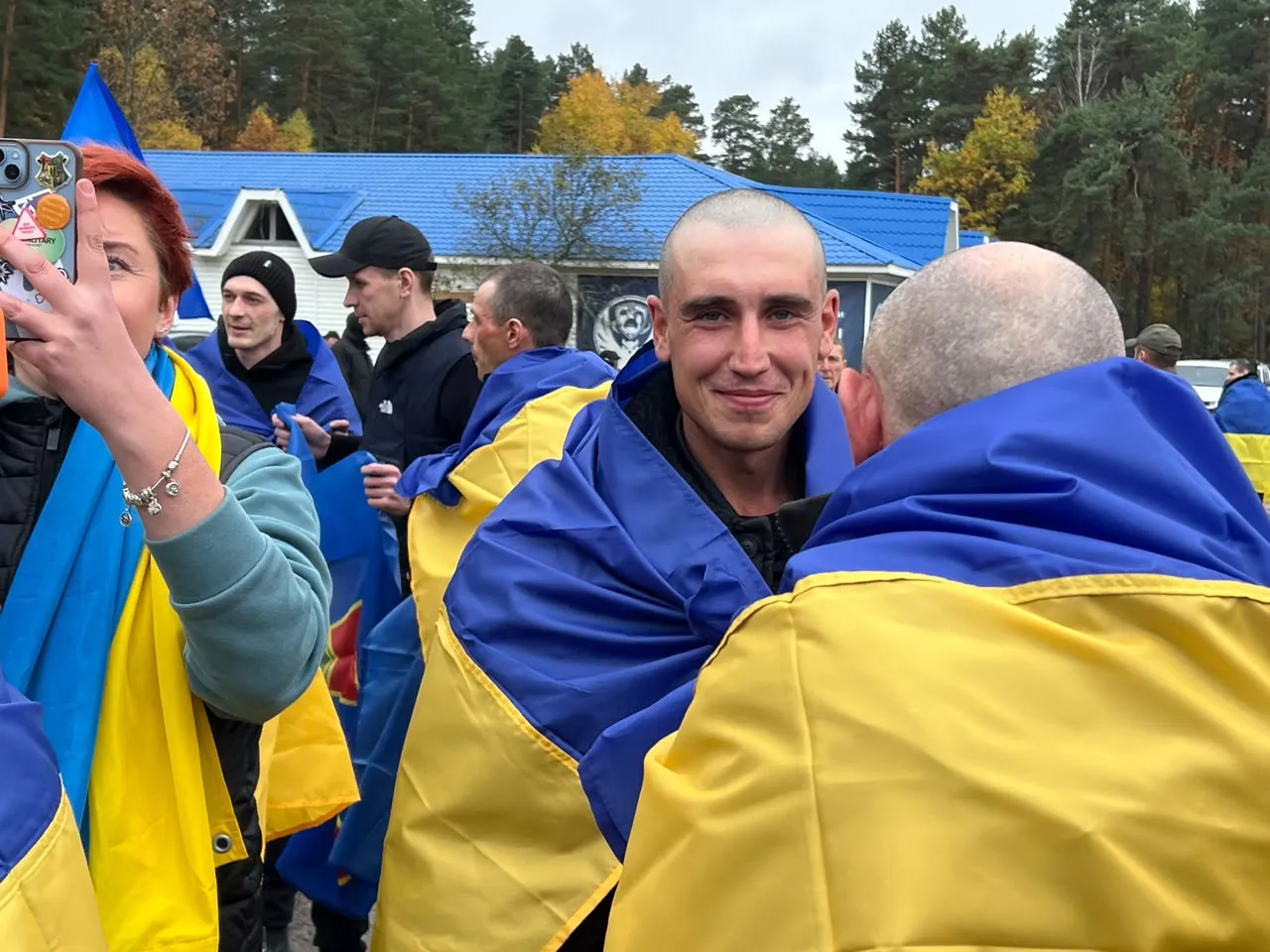 Серед звільнених з полона є захисники, які пережили теракт в Оленівці Серед звільнених з полона є захисники, які пережили теракт в Оленівці