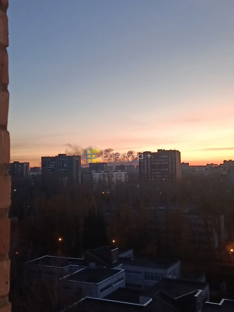 Химический завод Тольяттикаучук пылает после ударов химический завод Тольяттикаучук