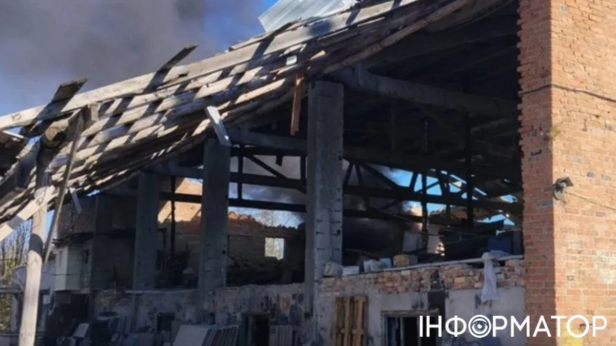Ракетний удар по Лозовій на Харківщині - влучання у склад, є загиблий і поранені