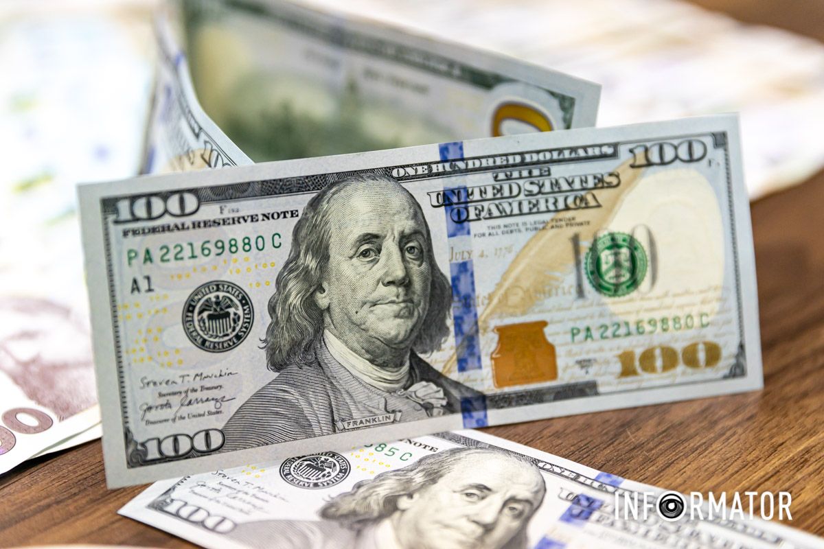 Трамп фактично припинив пряму фінансову та військову підтримку України Трамп фактично припинив пряму фінансову та військову підтримку України