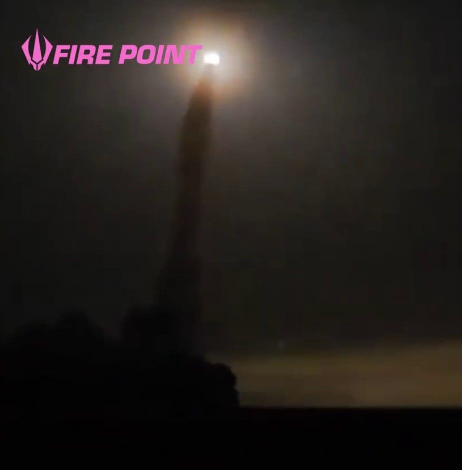 апуск ракет FP-5 "Фламинго" во время ночной атаки на Москву