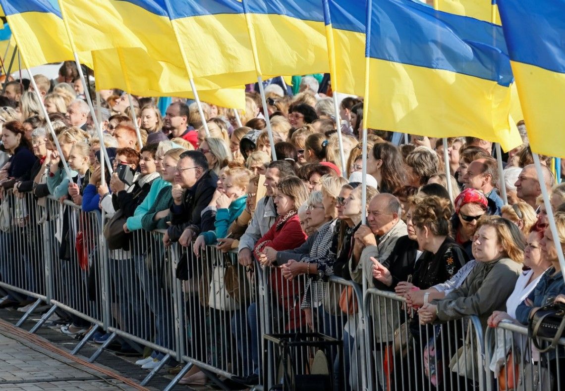 Толпа украинцев, фото: УНИАН