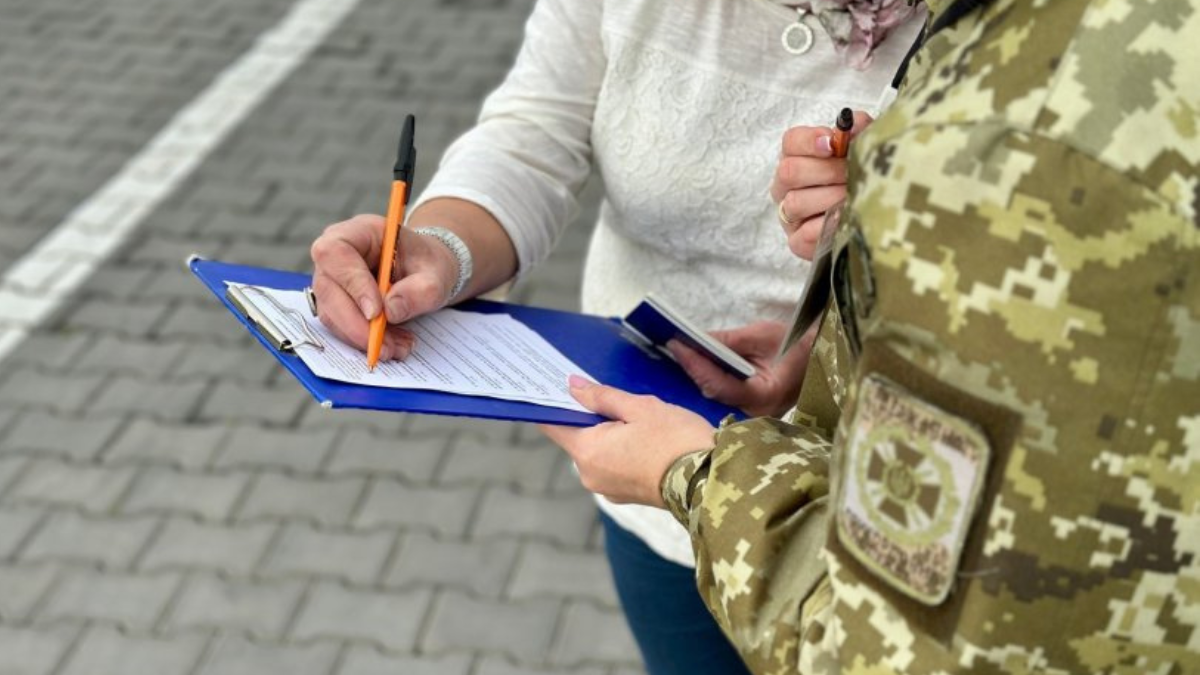 ДПСУ пояснила, як отримати довідку про перетин кордону без штампа в паспорті