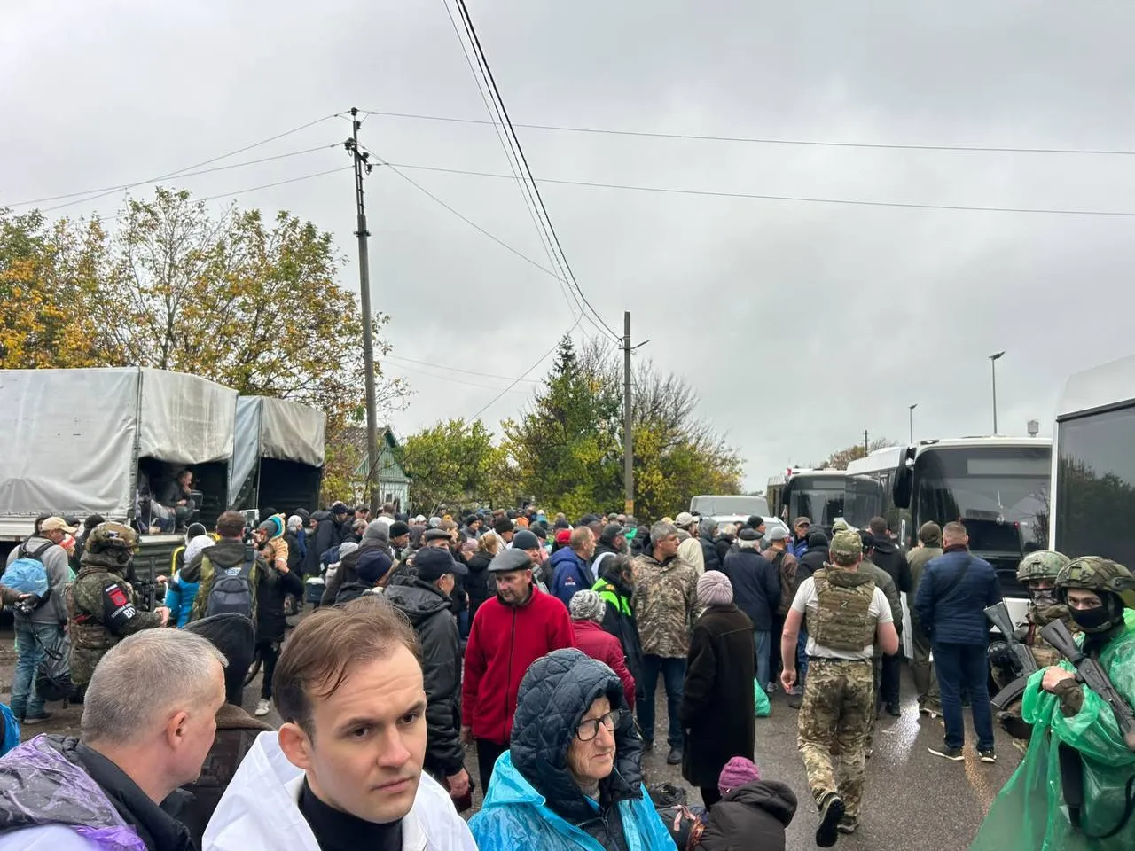 В Олешках продолжается гуманетарная миссия Олешки