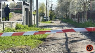 На месте вражеской атаки по Днепру 22 апреля работают спасатели и взрывотехники: детали