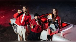 KFC закликало всіх вийти на двір та спробувати нове меню «СтрітБіт» під спеціально написаний хіт MONATIK та нових амбасадорів