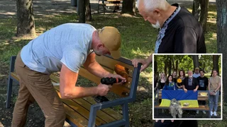 В Днепре в парке Богдана Хмельницкого появилась мемориальная табличка: кому она посвящена