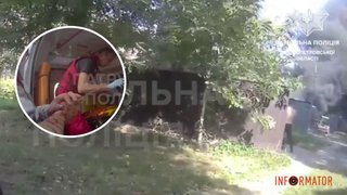 Полицейские показали с бодикамера первые минуты после российской атаки по Днепру
