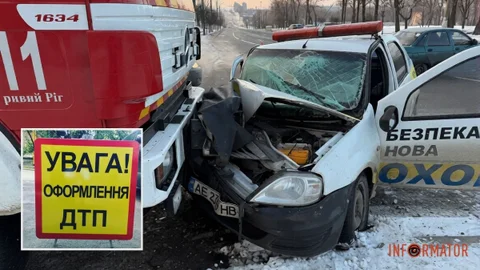 В Кривом Роге автомобиль частной охраны столкнулся с пожарными: двое пострадавших