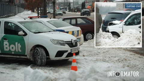 В Днепре на Сичеславской Набережной столкнулись Fiat, "Таврия" и Renault такси Bolt: момент ДТП