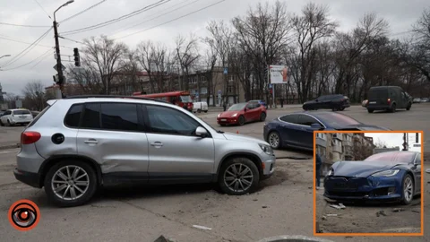 У Дніпрі на проспекті Богдана Хмельницького зіткнулись Tesla та Volkswagen
