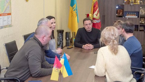 Мэр Каменского встретился с представителями семей военнопленных и без вести пропавших Защитников