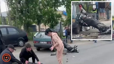 В Днепре на Передовой мотоциклист влетел в "Таврию": на месте работает "скорая"