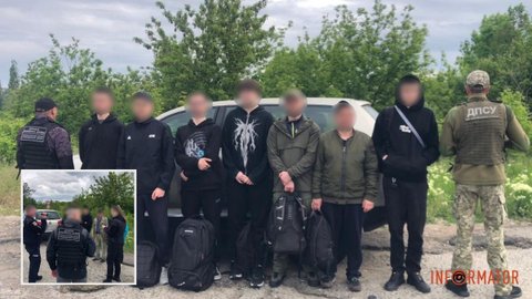 Позашляховик з "ухилянтами" зупинили дорогою до Молдови: серед затриманих - житель Дніпропетровської області