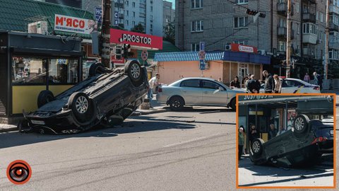 Mazda перекинулась на дах: на Робочій у Дніпрі сталася ДТП