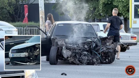 Одну из машин разнесло вщент: в Днепре на Слобожанском проспекте столкнулись ВАЗ и Volkswagen