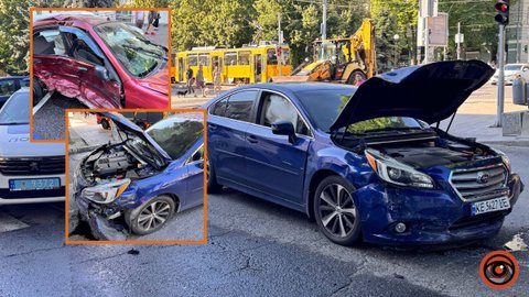 Рятувальники, медики та поліцейські: у Дніпрі на проспекті Яворницького зіткнулись Lanos та Subaru, є постраждалий