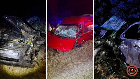 П’яний поліцейський спричинив масштабну ДТП на виїзді з Дніпра: на Toyota Camry він влетів у мікроавтобус, постраждали четверо людей