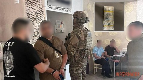 У Дніпрі чоловік вимагав у підприємця 2 тисячі доларів за «вирішення питання» з бізнесом