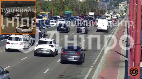 В Днепре на Новом мосту затруднено движение: причина и детали