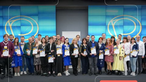 Українські учні за кордоном можуть узяти участь у Всеукраїнських учнівських олімпіадах