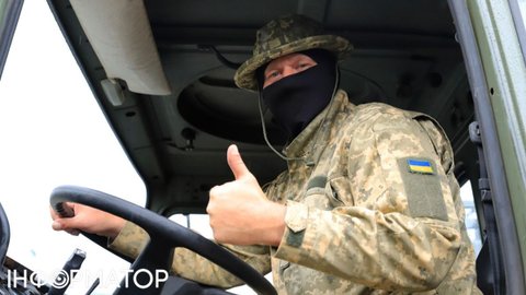 Коли запрацює передбачена Урядом безкоштовна автоцивілка та компенсація за переобладнання авто для захисників - відповідь Мінветеранів