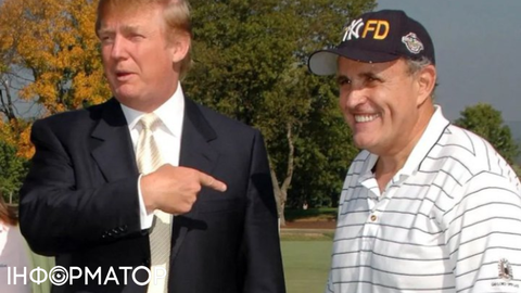 Трамп помилував Руді Джуліані та інших жахливих персонажей, які намагалися оскаржити його програш у 2020 році