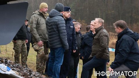 Это акт диверсии: пути в сторону Украины были взорваны взрывчаткой - Дональд Туск вышел с заявлением