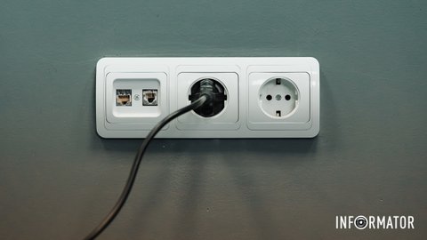 Тарифи на електрику: в Yasno пояснили, чому рахунки за світло не зменшуються попри відключення світла