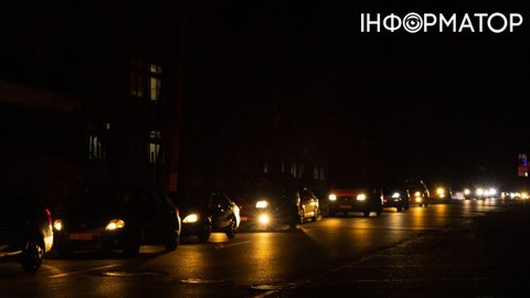 Відключення світла затягнуться щонайменше до квітня - прогноз експерта